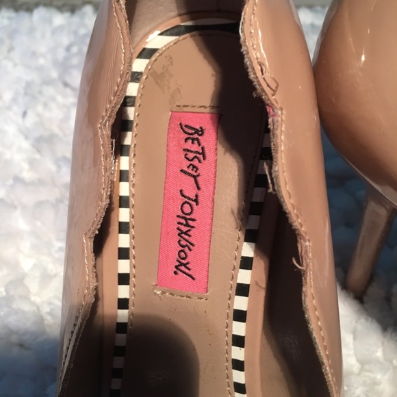 Betsy Johnson Heels - Picture 2 of 7